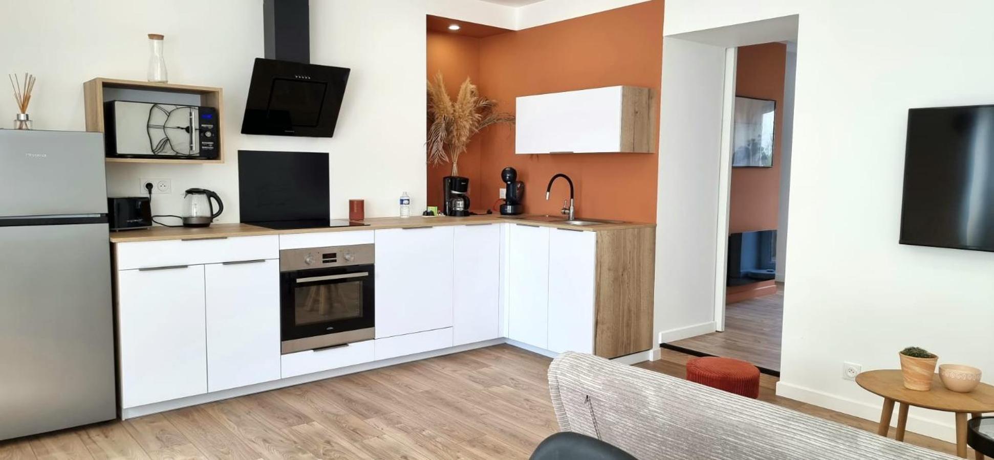 Le P'tit Patio, Terrasse Privative. Appartement *