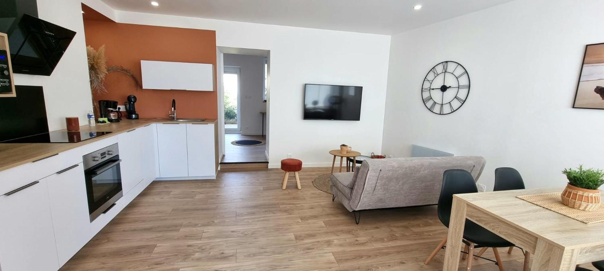 Le P'tit Patio, Terrasse Privative. Appartement *